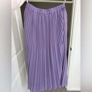 Elegant Purple Pleated Skirt